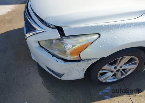 2015 Nissan Altima 2.5 Sv z USA, uszkodzony, nr VIN 1N4AL3AP7FC471701